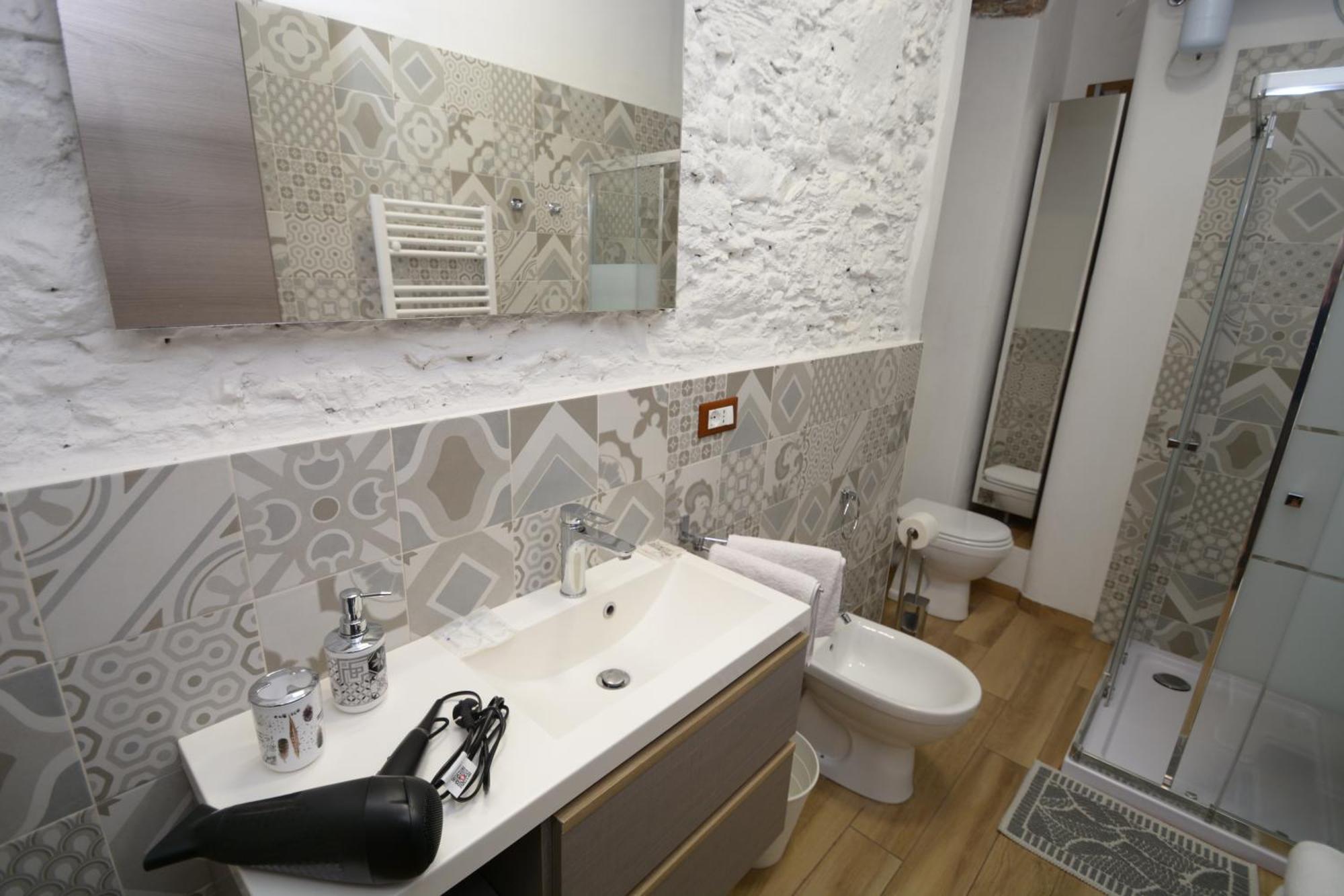 Reale Apartment Генуа Екстериор снимка